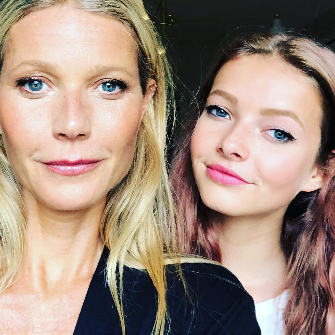 Gwyneth Paltrow's Daughter Apple Martin Is 15! See Their Best Twinning